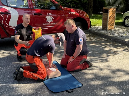 Delavnice oživljanja z AED Kamnik krepi verigo preživetja (12)